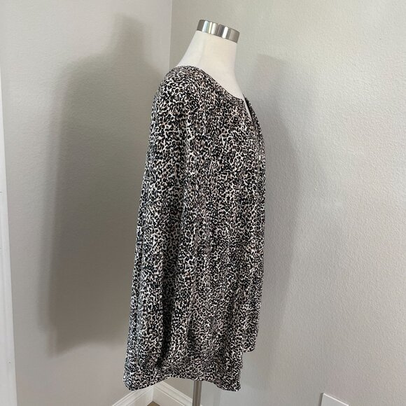 Old Navy Plus 3X Leopard Animal Print Blouse Rayon Tunic Top Long Sleeve - Picture 3 of 10